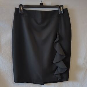The Limited Sz 2 Black Stretchy Pencil Skirt with Ruffle Detail